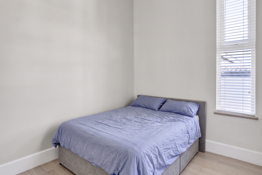 2 Bedroom Property for Sale in Oranjezicht Western Cape